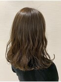 ハイライトベージュ