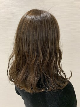 アングゥ ウル(ungu ul) ハイライトベージュ