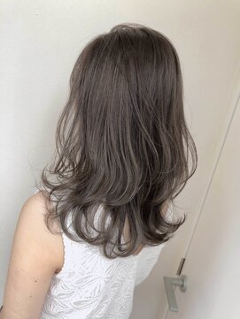 テオ(Theo) Theo /エメラルドアッシュ/ 巻き髪風パーマ/ミディアム