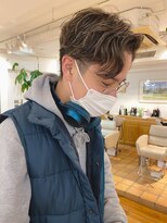 メンズショート　センターパート　ツーブロック