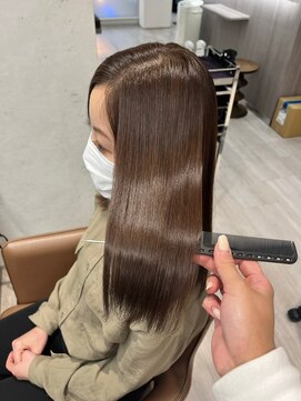 キュア 表参道(CURE) 黒髪/グレージュカラー/ココアベージュ/ヘルシーロング[表参道]