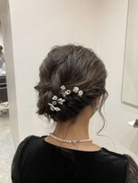 カリテス(XARITES)&nbsp;うなじスッキリアップヘア！結婚式 二次会 花嫁 ドレス 着物