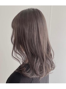 サイ アオヤマ(sai AOYAMA) 透明感ミルクグレー