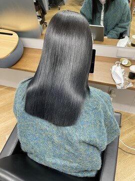 シカ 神戸三宮元町店(Cica) 髪質改善 トリートメント 三宮 神戸美容室 艶髪 縮毛矯正 元町