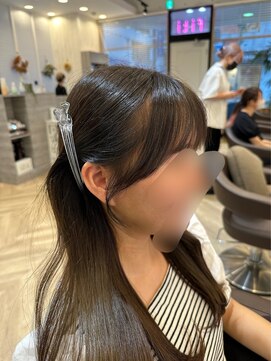 フィッティ 横須賀中央店(fiti) 結んでも下ろしても可愛い顔まわり【韓国ヘア レイヤーカット】