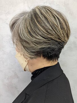 ソシエ 天王寺ミオ店 白髪ぼかしハイライト/大人女性/40代/50代/60代