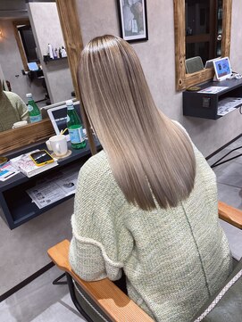 サニー 渋谷(SUNNY) バレイヤージュ、ハイライト、レイヤーカット、グレーベージュ