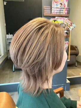 アンバー(amber) ウルフカット