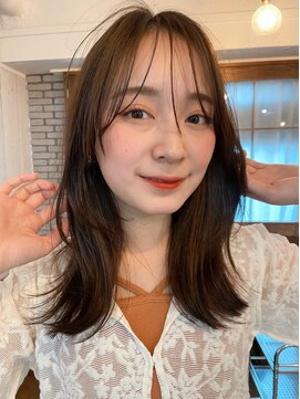 エレン 池袋(ElEn.) 顔タイプ診断×骨格診断/似合わせくびれミディアム/レイヤー