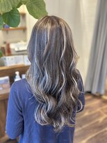 メレット(Meret)&nbsp;〈Meret〉コントラストハイライトカラー×グレージュ