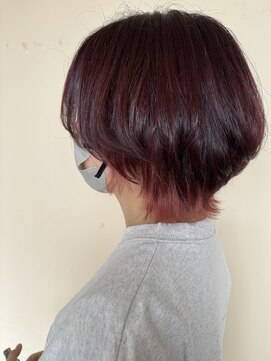 ミラートーク(MIRROR TALK) インナーピンクショートヘア