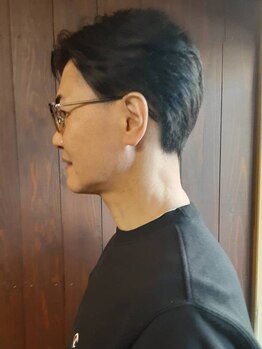 髪悠(Hair Salon)の写真/≪西鉄久留米駅徒歩3分/メンズ専門店≫第一印象を決めるひげや眉のお手入れはプロにお任せ◎