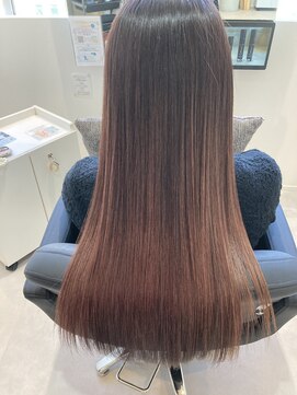 エミュスト(Emuest) ☆髪質改善ストレート