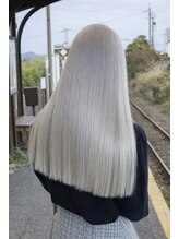 リアンドコー(Re&co) mai/ホワイトカラー/艶髪/ハイトーン