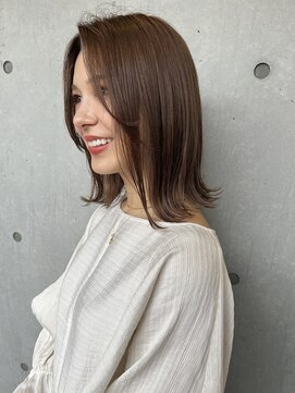 イル 天神西通り店(ill) 20代30代ボブ/ミディアムレイヤー/グレージュ/透明感/天神/大名