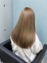 グラッジ 池袋(GLADGE) 【透明感たっぷりのミルクティーベージュ】