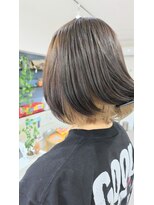 アオイ(Aoi) インナーカラーボブ