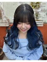 モモ(momo)&nbsp;ハイトーンインナーカラーイヤリングカラーハーフツインテール