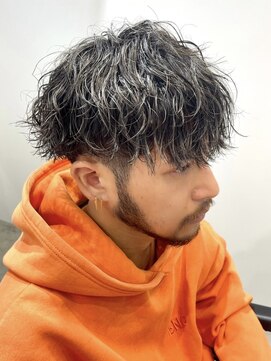 フィフス トウキョウ (fifth TOKYO) 波巻きスパイラルパーママッシュショート無造作パーマ刈り上げ