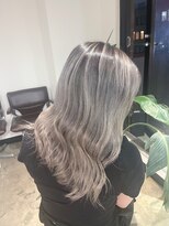 ヘアーローラン 横浜(hair LORAN yokohama) ホワイトシルバーバレイヤージュ
