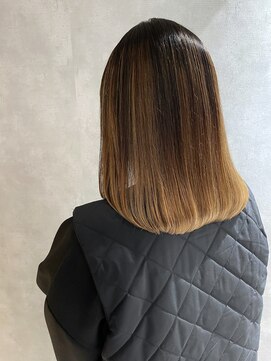 アイディール(:ideal) 酸性ストレートでうねり知らずのサラツヤ髪へ☆