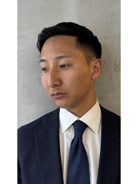 フランクスバーバーリザーブ 人形町店(FRANK’S BARBER RESERVE) ビジネスマングラデーションカットH