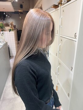 イマ 名駅店(ima) ミルクティーベージュ/ブロンドヘア/ロングヘア