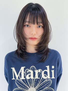 アイティーバイアルバム 松戸店(IT by ALBUM) おくれ毛グレージュウルフレイヤーミディアム_ba492881