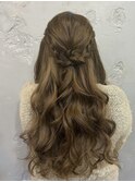 ふわふわ編み込みハーフアップ