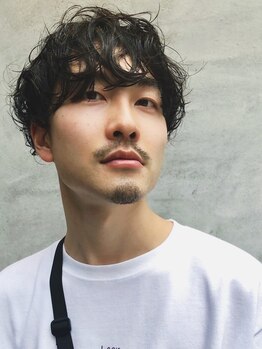モロコ ヌック(moloco nook)の写真/メンズも立ち寄りやすい雰囲気が◎パーマや炭酸ヘッドスパ、眉カットもオススメ！[神保町/御茶ノ水/淡路町]