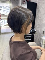 アルカナ(Arcana)&nbsp;透け感イヤリングカラー×丸みショート