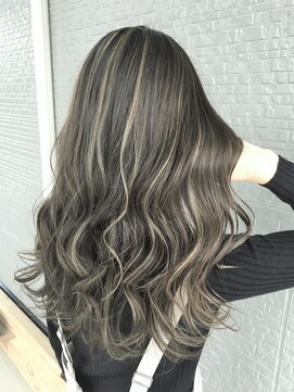 アチーブ(Achieve) ☆アッシュベージュ×コントラストハイライト☆