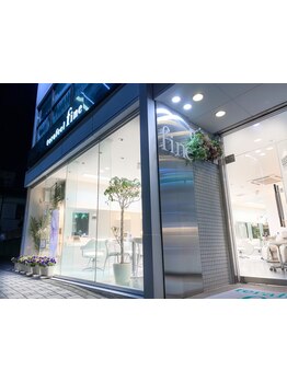 【川崎駅徒歩3分】年代問わず気軽に通える人気サロン!居心地の良さを追求したアットホームな雰囲気が魅力♪