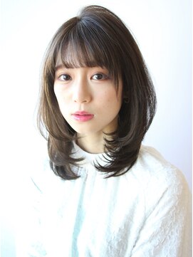 アフロート ルヴア(AFLOAT RUVUA) 透明感イルミナカラー【20/30/40代幅広く人気レイヤーカット】