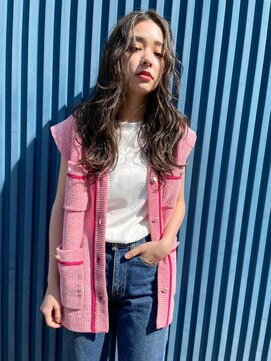 アメリ 新宿(Ameri) Ameri 20代30代40代センター分けウエーブヘア