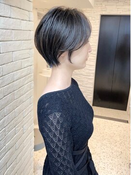 メモリーズ 表参道(Memories) ショートヘア/ボブ/可愛い丸み/簡単スタイリング/20代30代