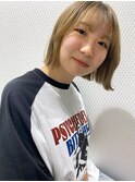 #ショートボブ#ハイトーン#ハニーベージュ#外ハネ