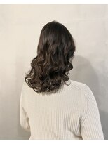 ヘアサロン エン(hair salon en.)&nbsp;コテ巻き風デジタルパーマ