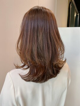 クィーンズガーデンバイケーツーギンザ(QUEEN’S GARDEN by K two GINZA) レイヤーカット*ミディアムレイヤー*髪質改善*30代40代50代対応