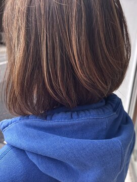 イチロクハチ(168 ichirokuhachi) 前下がりボブ