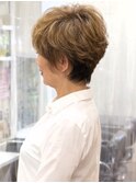 【80.ミセス×ショートカット・ボブ×パーマ】縮毛矯正も人気