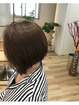 ジェイエム ヘッド(J.M HEAD) 。