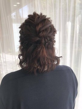 ヘアメイク シュシュ(Hair make chou chou) ボブの編み込みハーフアップスタイル【chou-chou 北林夏実】