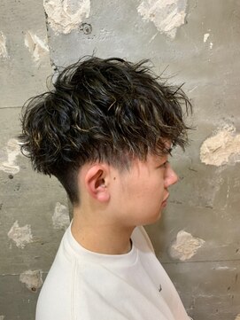 アカ(ACA) ツイストスパイラル　波巻きパーマ　波巻スパイラル 札幌　大通