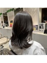 アデプト 北千住店(adept)&nbsp;【adept北千住　エリスタイル】オリーブシルバー×くびれヘア