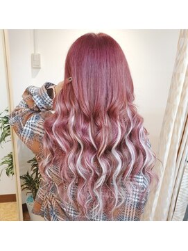 ラシック(Rachic) ピンクカラー＋ホワイトハイライト