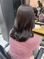 テーマ(Thema) 韓国風レイヤーカット前髪カットピンクカラー