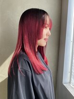 シセイ 青山(SHISEI)&nbsp;ピンクカラー/レッドカラー/顔まわりレイヤー/ぱつっとカット