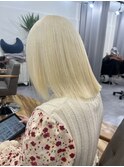 20代 30代 40代 ハイトーン ミルクティーベージュ 金髪ボブ