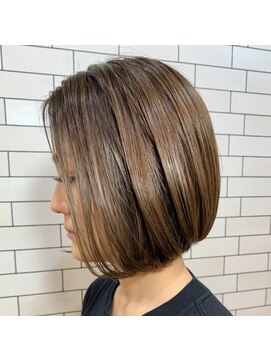 ルッソ チアロ(Lusso chiaro) 明るめグレーベージュ◎30代40代50代